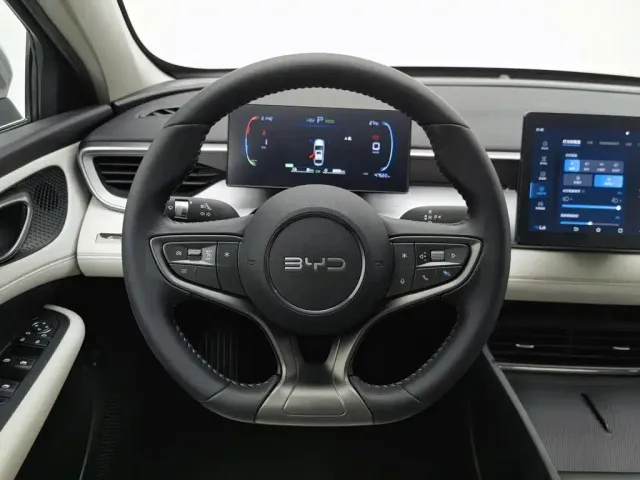BYD Seal 05 DM-i — Фото автомобиля 11
