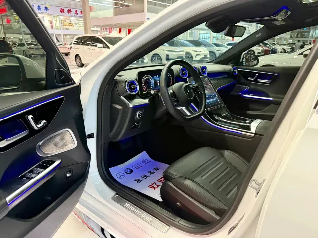 Mercedes-Benz C-Class — Фото автомобиля 3