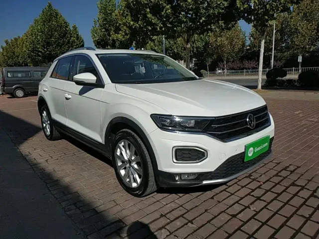 Volkswagen T-Roc — Фото автомобиля 3