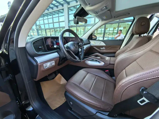Mercedes-Benz GLE-Class — Фото автомобиля 4