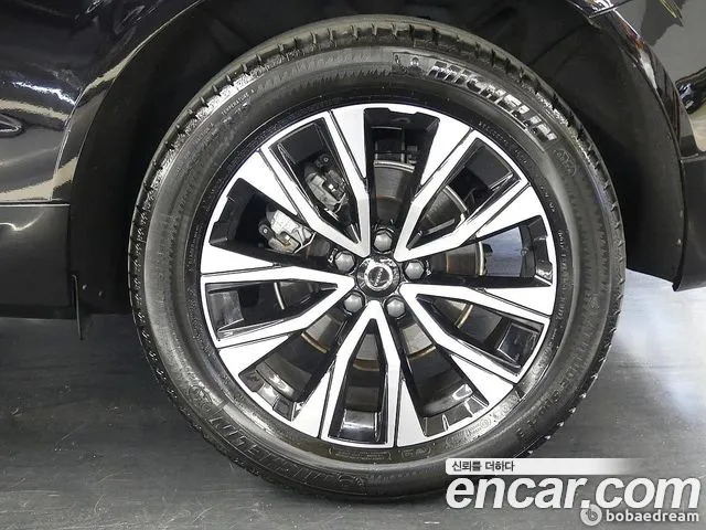 Вольво XC60 — Фото автомобиля 5