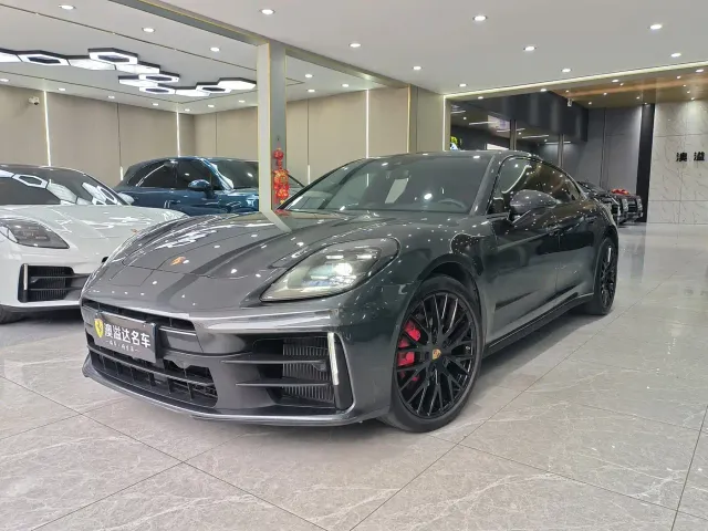 Фотография автомобиля — Porsche Panamera