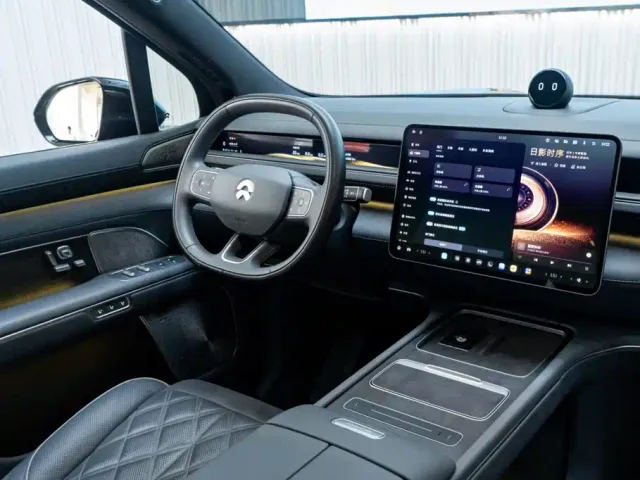 Nio ES8 — Фото автомобиля 27