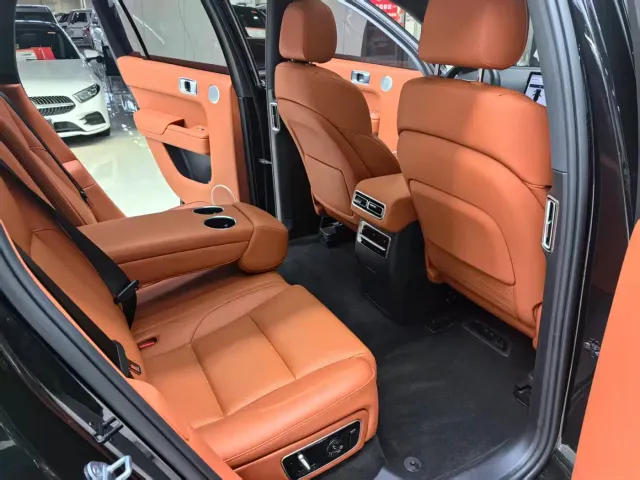 Li Auto L7 — Фото автомобиля 12