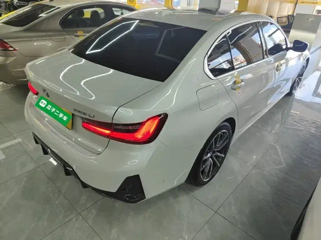 BMW 3 Series — Фото автомобиля 4