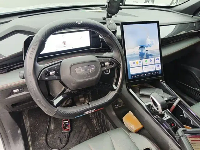 Geely Boyue — Фото автомобиля 9