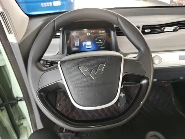 Wuling Hongguang Mini EV — Фото автомобиля 10