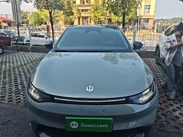 Leapmotor C01 — Фото автомобиля 2