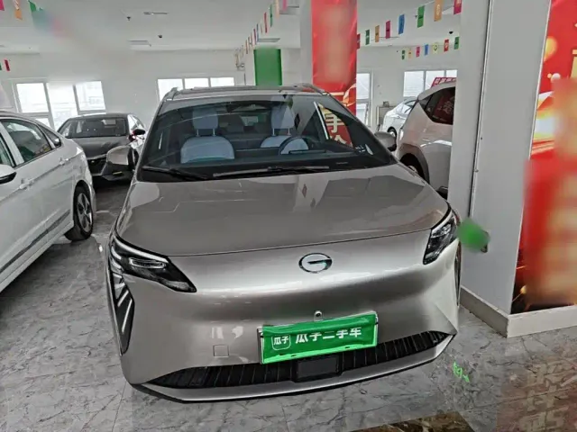 GAC Aion Y — Фото автомобиля 2