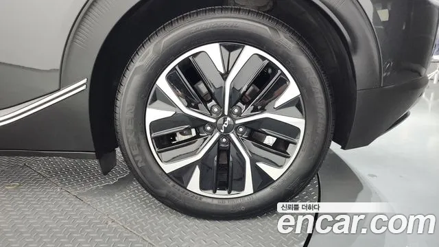 Kia EV6 — Фото автомобиля 19