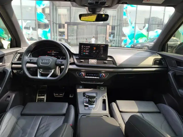 Audi Q5L — Фото автомобиля 24