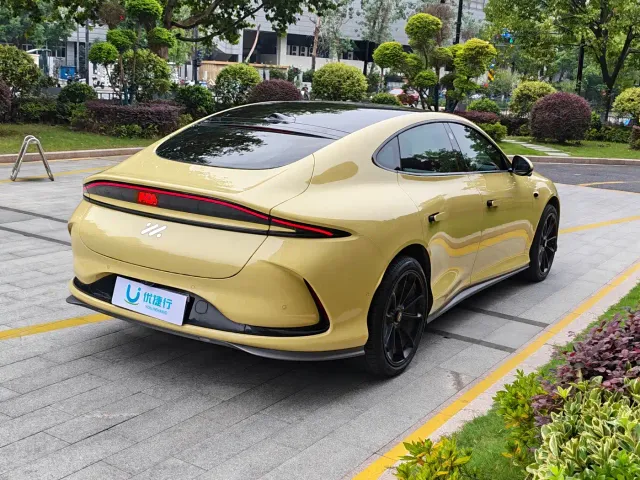 IM Motors L6 — Фото автомобиля 7