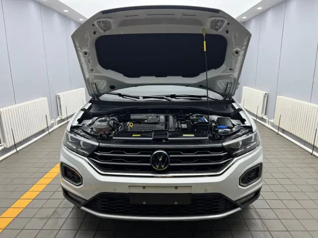 Volkswagen T-Roc — Фото автомобиля 16