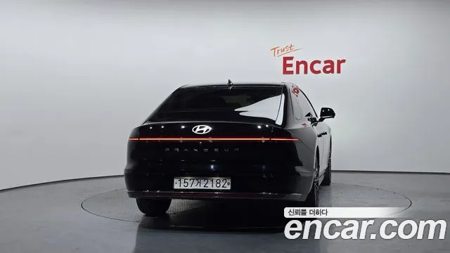 Hyundai Grandeur Grandeur (GN7) 2.5 Бензин 2WD — Фото автомобиля 4