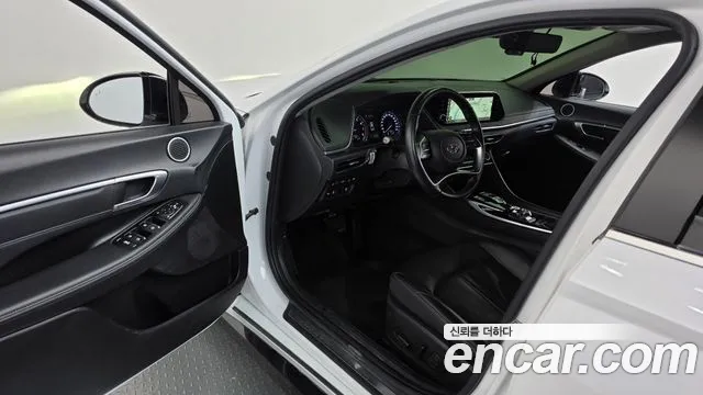 Hyundai Sonata — Фото автомобиля 15