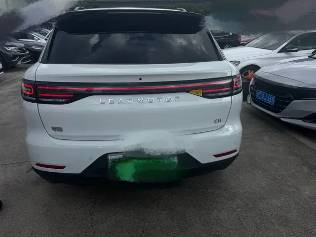 Leapmotor C11 — Фото автомобиля 2