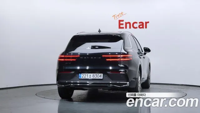 Genesis GV70 2.5T Бензин 2WD — Фото автомобиля 4
