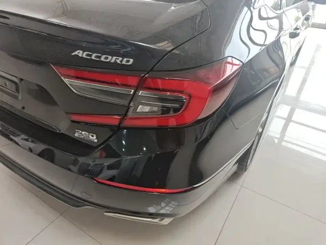 Honda Accord — Фото автомобиля 7