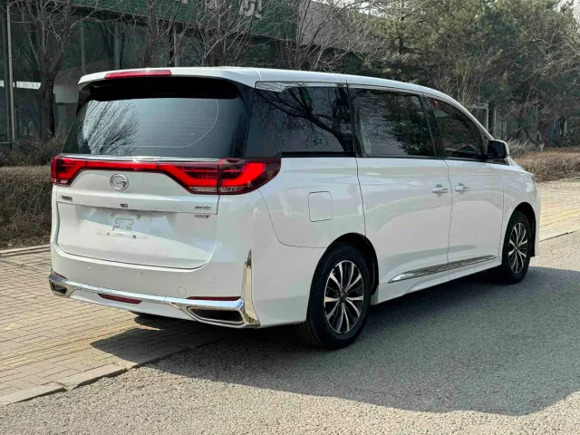 GAC Trumpchi M8 — Фото автомобиля 4
