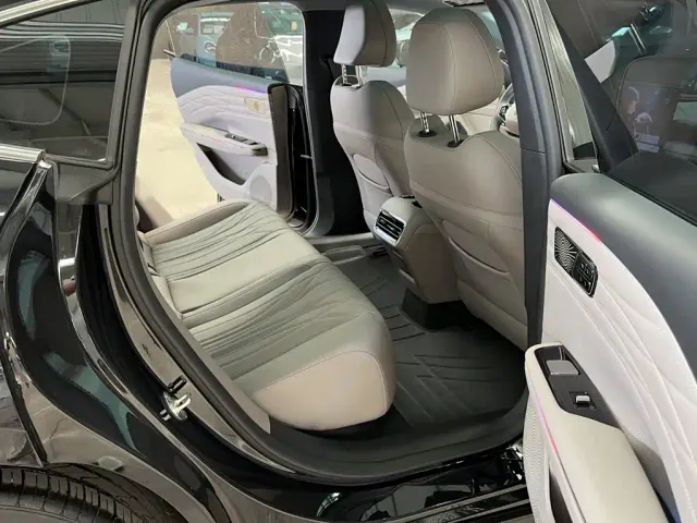 Geely Galaxy Xingyao 8 — Фото автомобиля 5