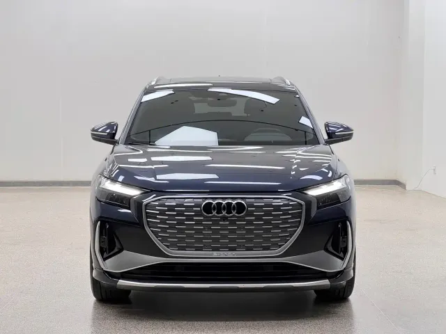 Audi Q4 e-tron — Фото автомобиля 2