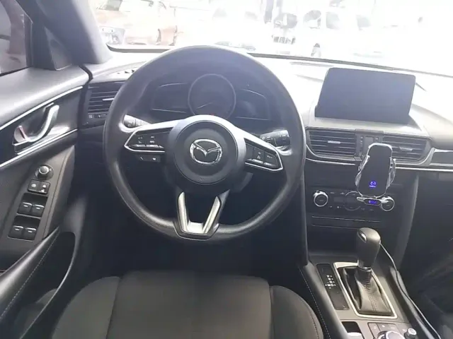 Mazda CX-4 — Фото автомобиля 10