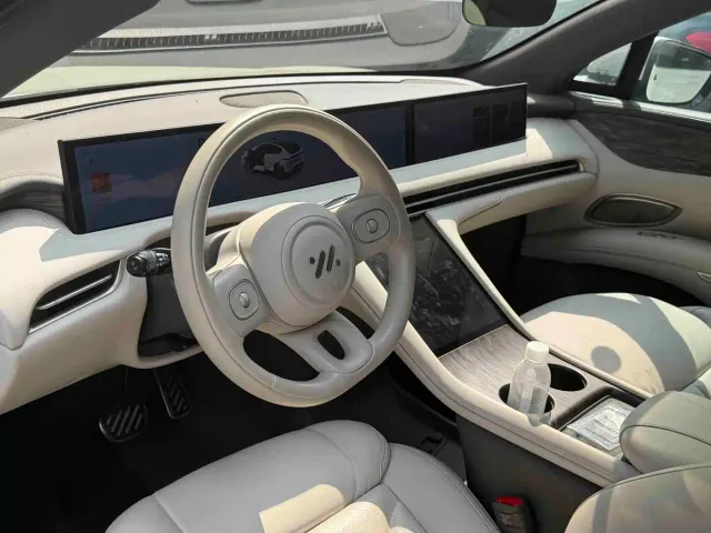 IM Motors IM LS7 — Фото автомобиля 5