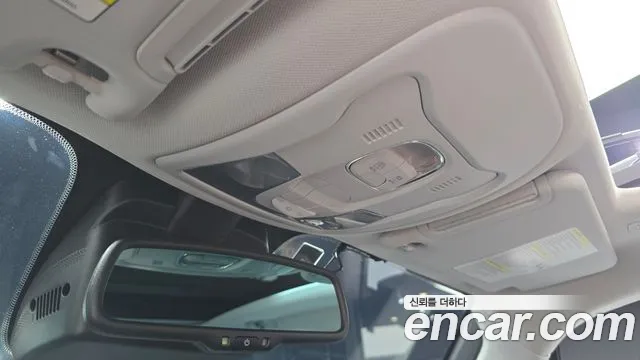 Jeep Renegade — Фото автомобиля 26