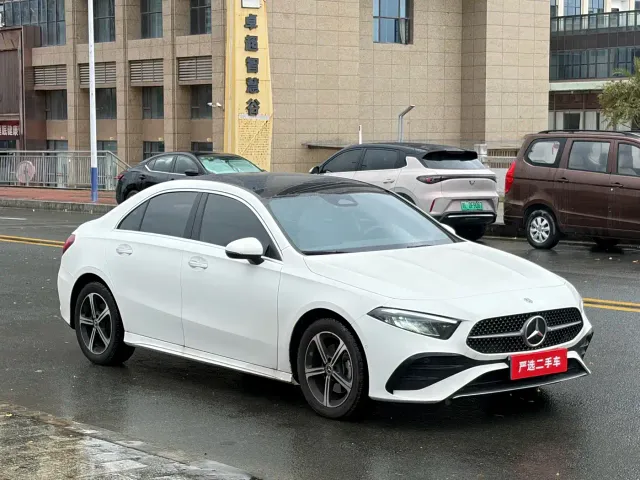Mercedes-Benz A-Class — Фото автомобиля 3
