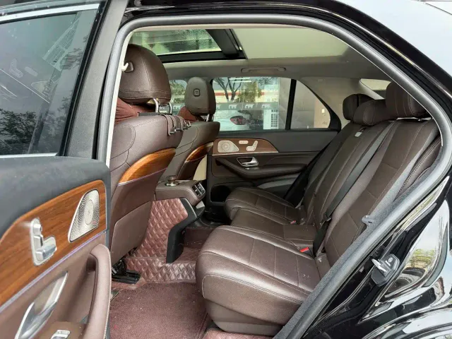 Mercedes-Benz GLE-Class — Фото автомобиля 8