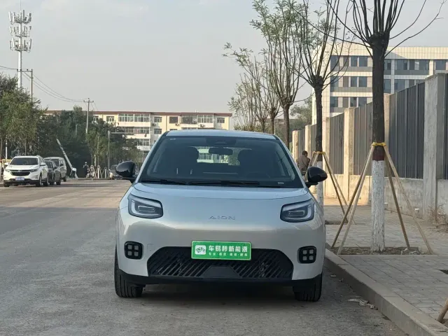 GAC Aion UT — Фото автомобиля 2
