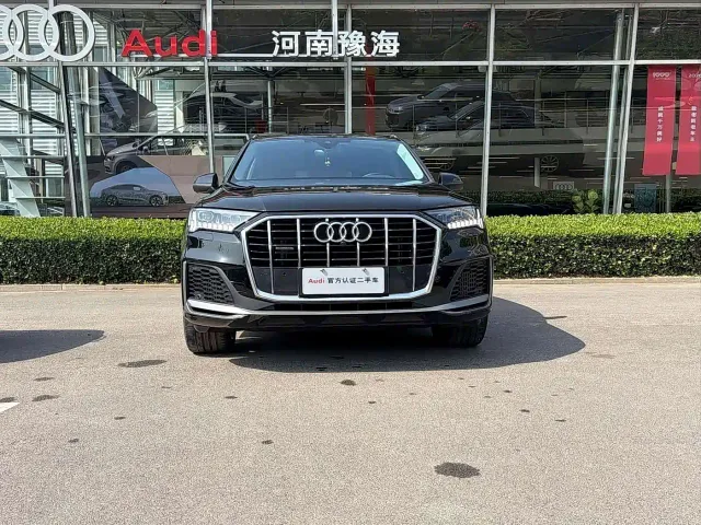Audi Q7 — Фото автомобиля 2
