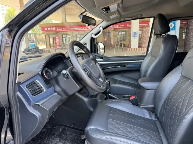 Dongfeng Fengxing Lingzhi 2022 Struggle Edition M5L 1.6L Luxury 7-seater — Фото автомобиля 4
