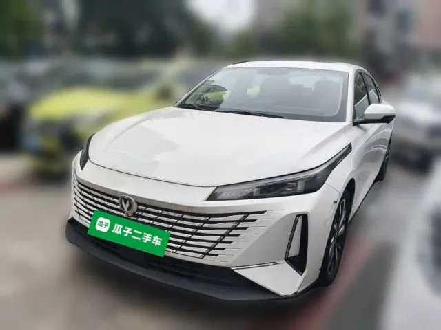 Фотография автомобиля — Changan Eado