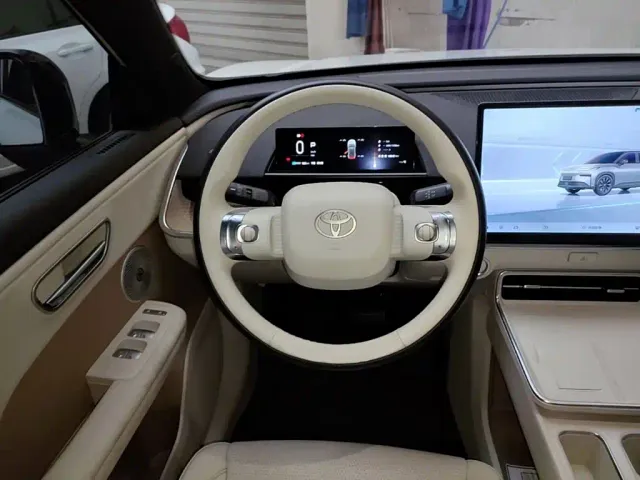 Toyota BoZhi 3X — Фото автомобиля 10