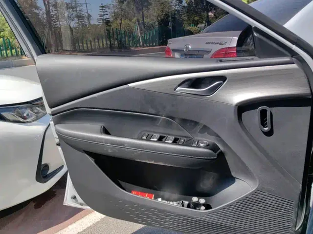 Wuling Starlight — Фото автомобиля 7