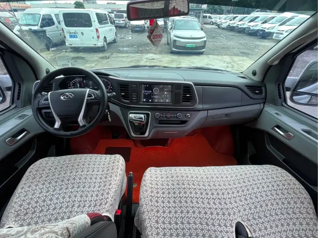 Maxus Xintu V80 — Фото автомобиля 8