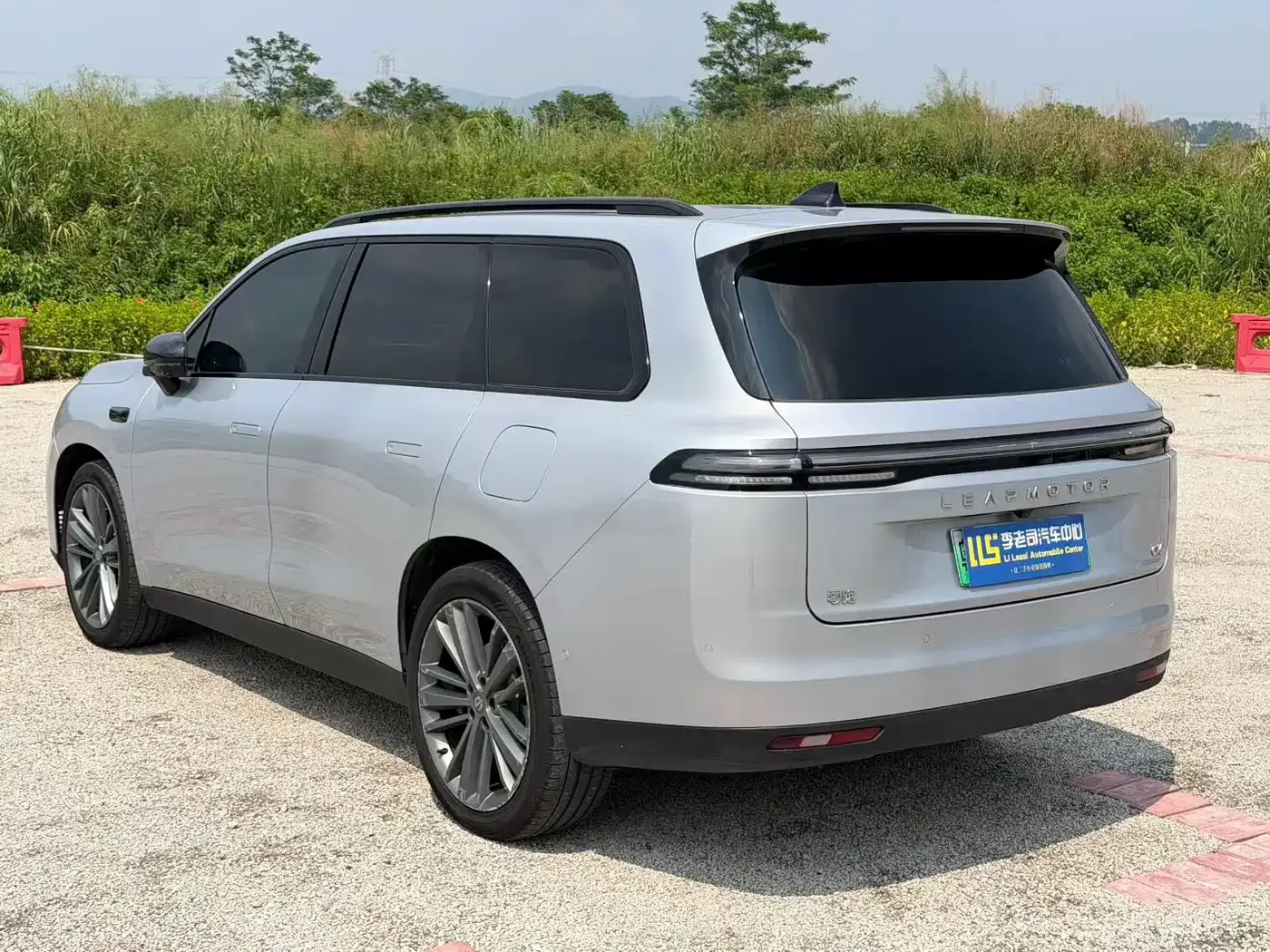 Leapmotor Leapmotor C16 2024 Extended Range 200 Premium Edition — Фото автомобиля 4