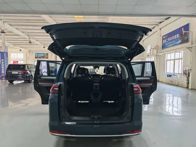GAC Trumpchi M6 — Фото автомобиля 18