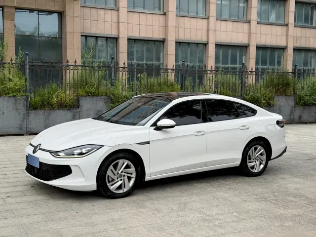Фотография автомобиля — Volkswagen Lamando