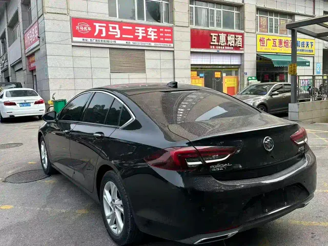Buick Regal — Фото автомобиля 7