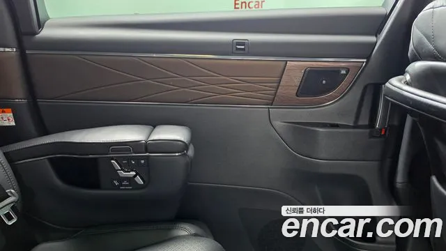 Toyota Alphard 4th Gen — Фото автомобиля 14