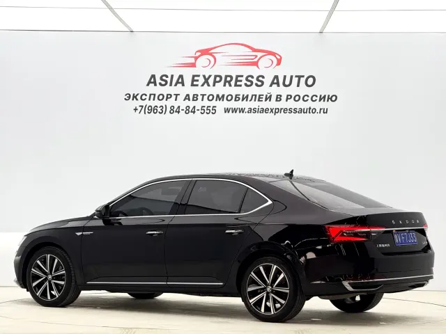 Skoda Superb — Фото автомобиля 6