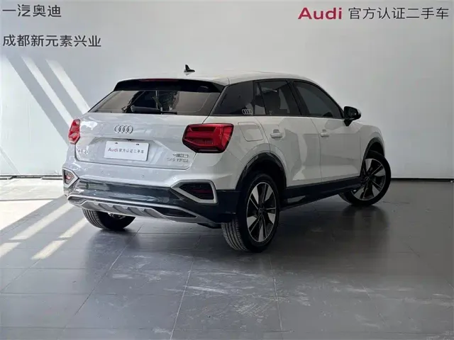 Audi Q2L — Фото автомобиля 4