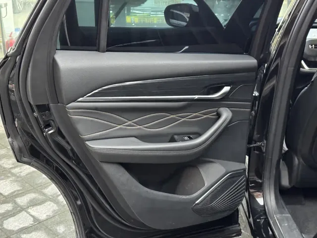 Geely Xingyue L — Фото автомобиля 15
