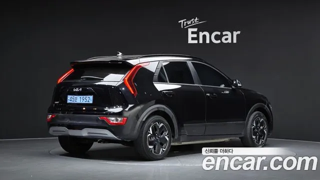 Kia Niro Niro (New) — Фото автомобиля 2