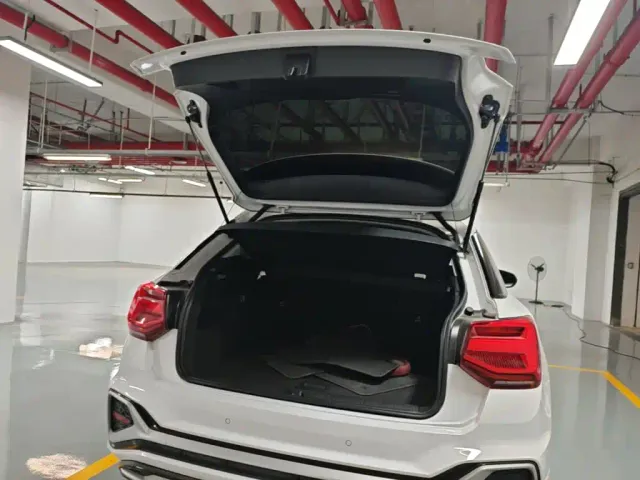 Audi Q2L — Фото автомобиля 18