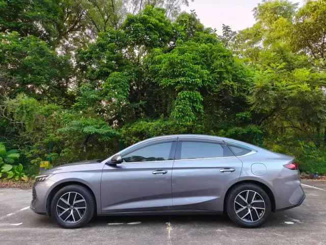 BYD Qin L — Фото автомобиля 3