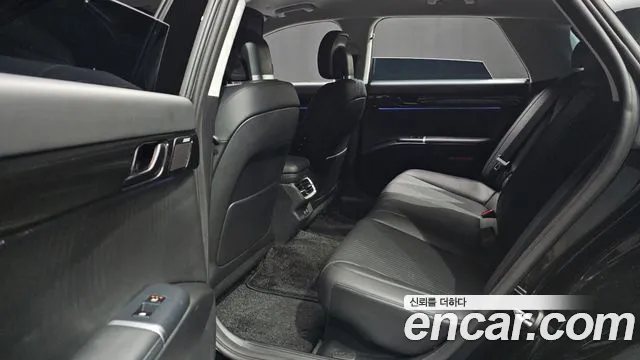 Hyundai Grandeur GN7 — Фото автомобиля 17
