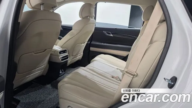 Genesis GV80 — Фото автомобиля 25